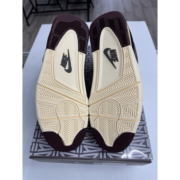 Size 10 - A Ma Maniere x Air Jordan 4 Retro SP Violet Ore DV6773-220 2022 main image 8